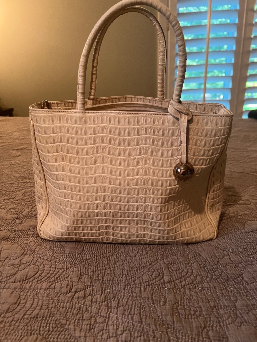 Vintage Furla Cream Off White Croc Embossed Leather Tote Carryall Bag